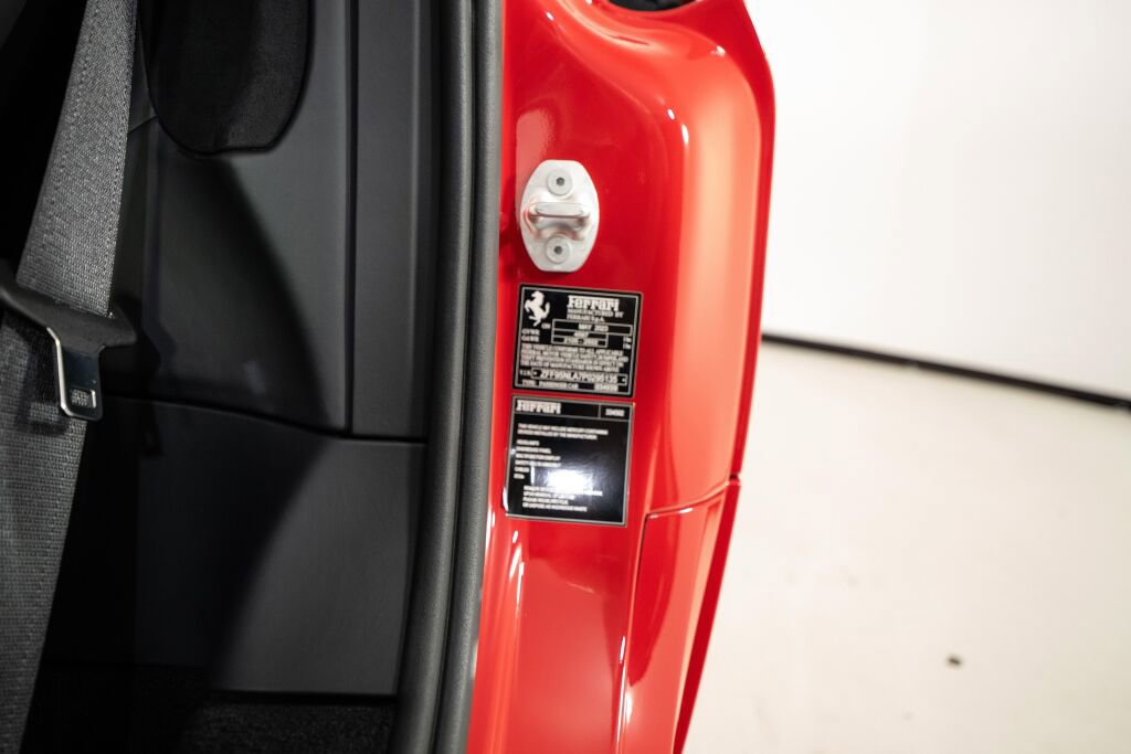 Used 2023 Ferrari SF90 Stradale image 31