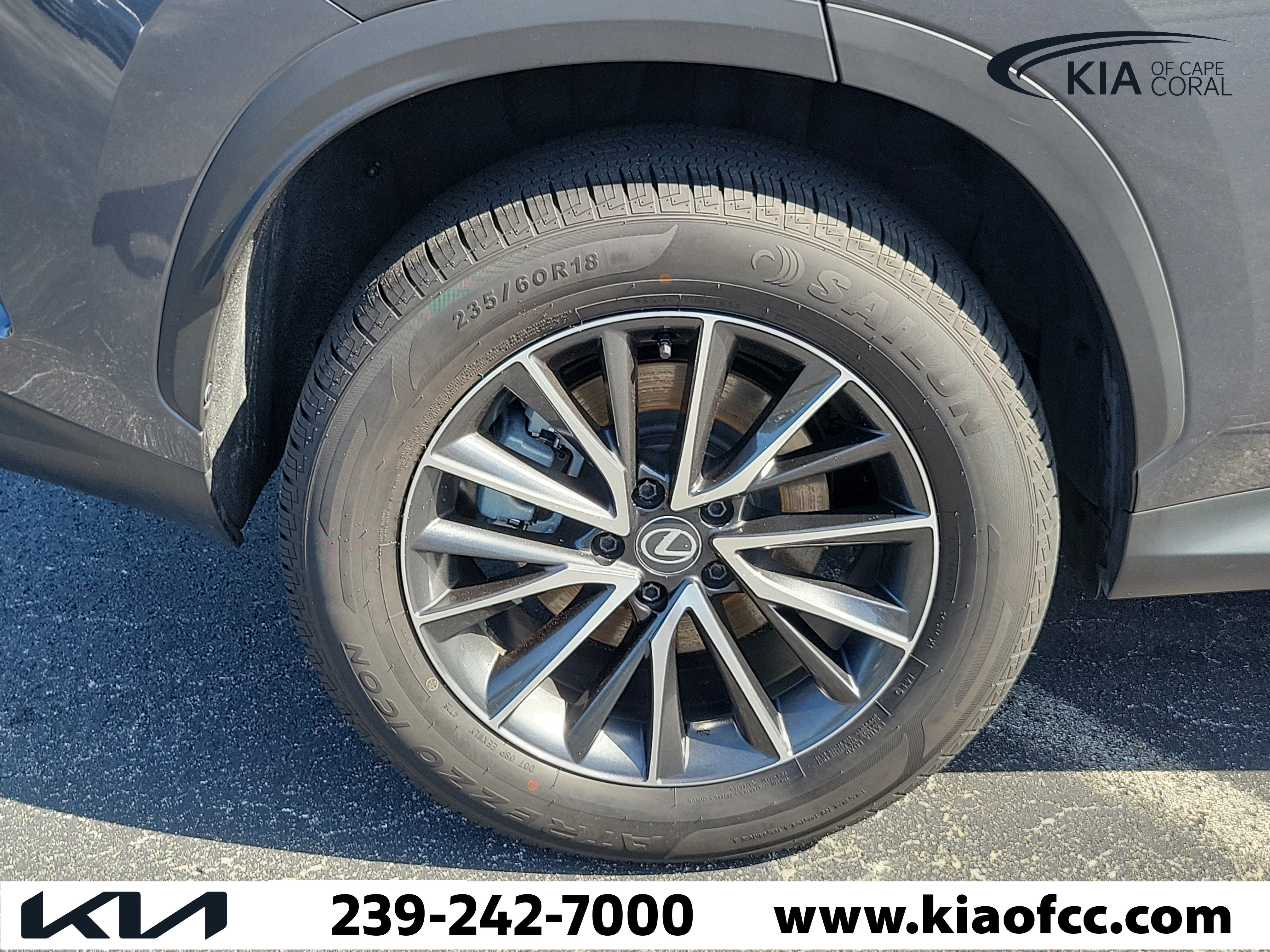 Used 2024 Lexus NX 250 FWD w/ Towing Package (2000 Lbs) image 9