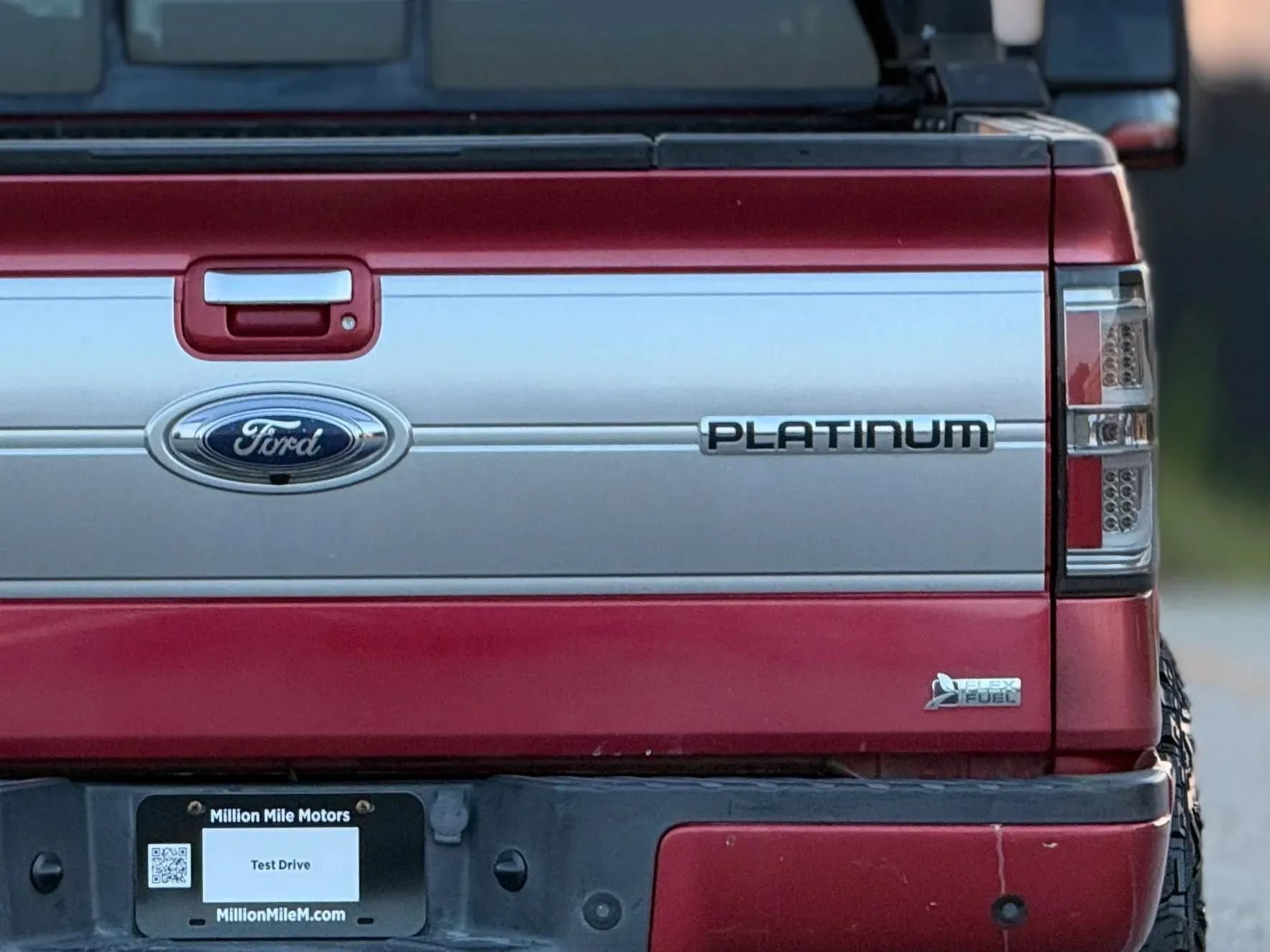 Used 2010 Ford F150 Platinum RWD image 14