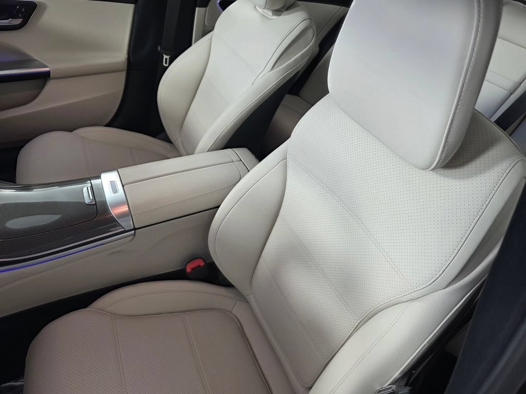 New 2026 Mercedes-Benz C 300 Sedan image 8