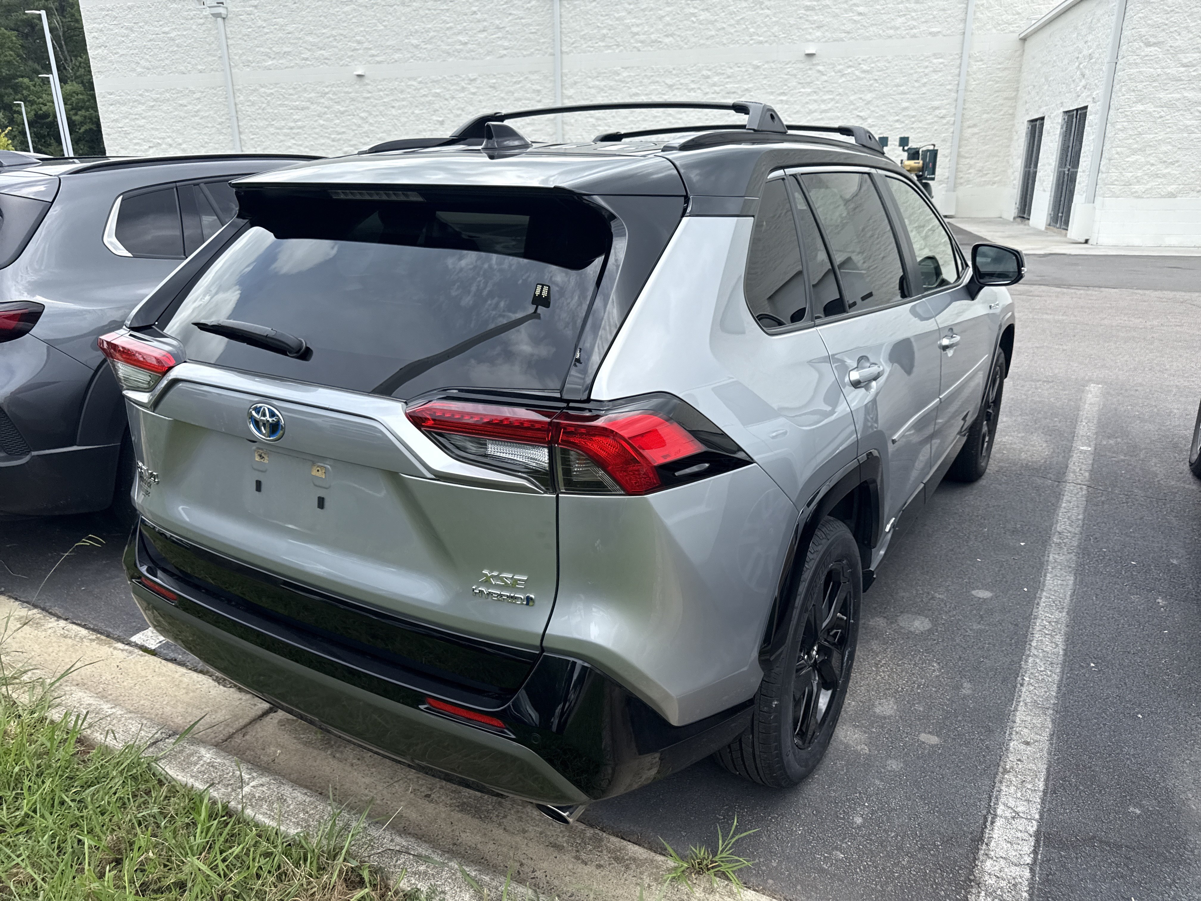 Used 2019 Toyota RAV4 XSE AWD/4WD image 7