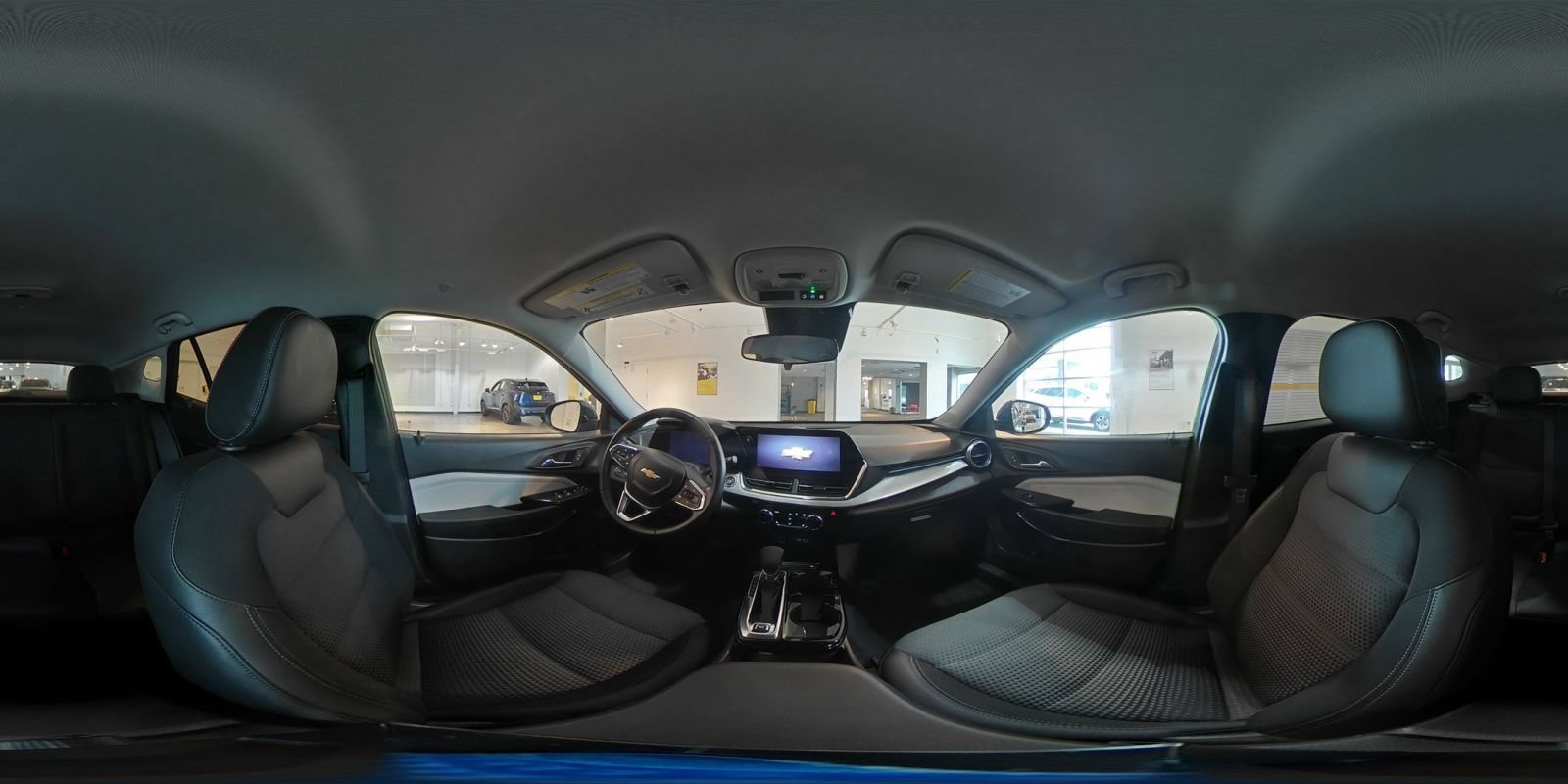 Used 2025 Chevrolet Trax LT w/ LT Convenience Package FWD image 41