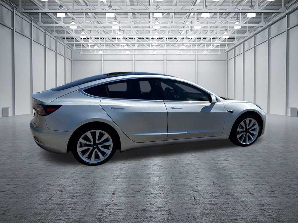 Used 2018 Tesla Model 3 image 8