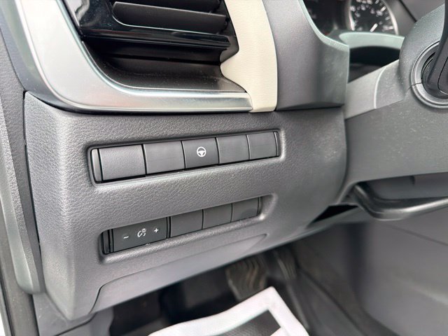 Used 2023 Nissan Rogue SV AWD/4WD image 24
