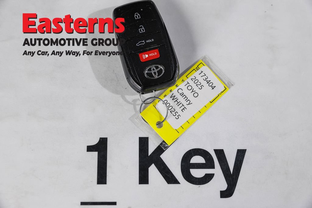 Used 2025 Toyota Camry SE FWD image 24