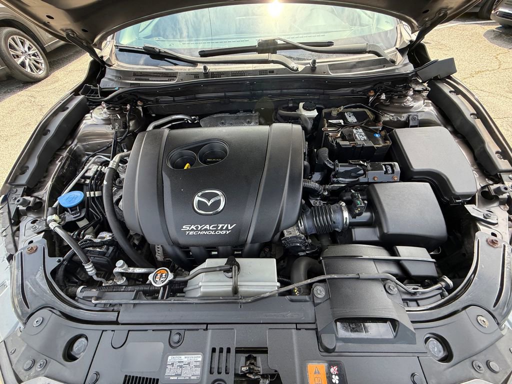 Used 2016 MAZDA MAZDA3 i Touring w/ Popular Equipment Package FWD image 28