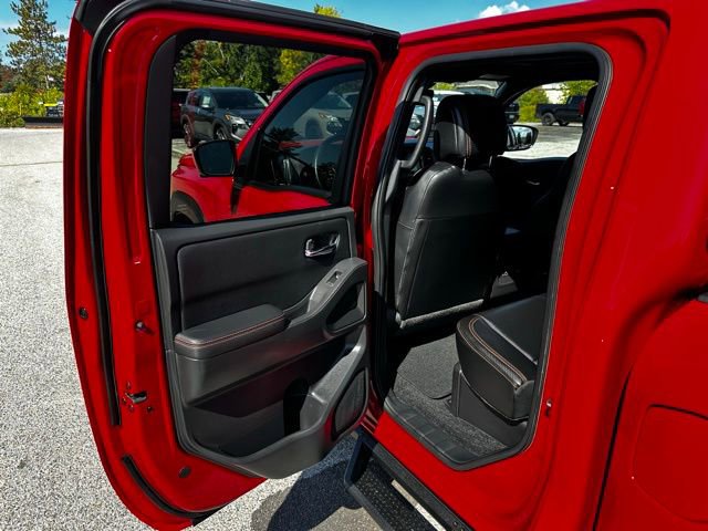 Used 2023 Nissan Frontier Pro-X w/ Pro-X Premium Package image 11