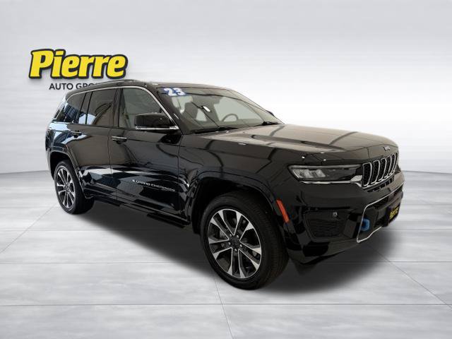 Used 2023 Jeep Grand Cherokee Overland w/ Advanced Protech Group III AWD/4WD image 7