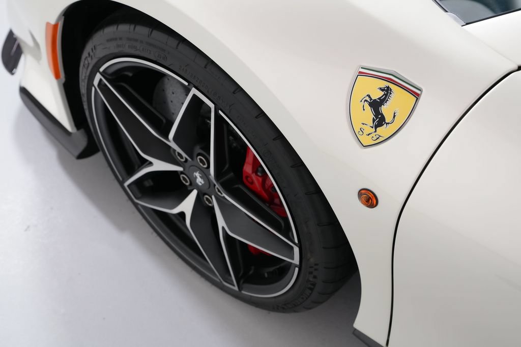 Used 2020 Ferrari 488 Pista Spider RWD image 47