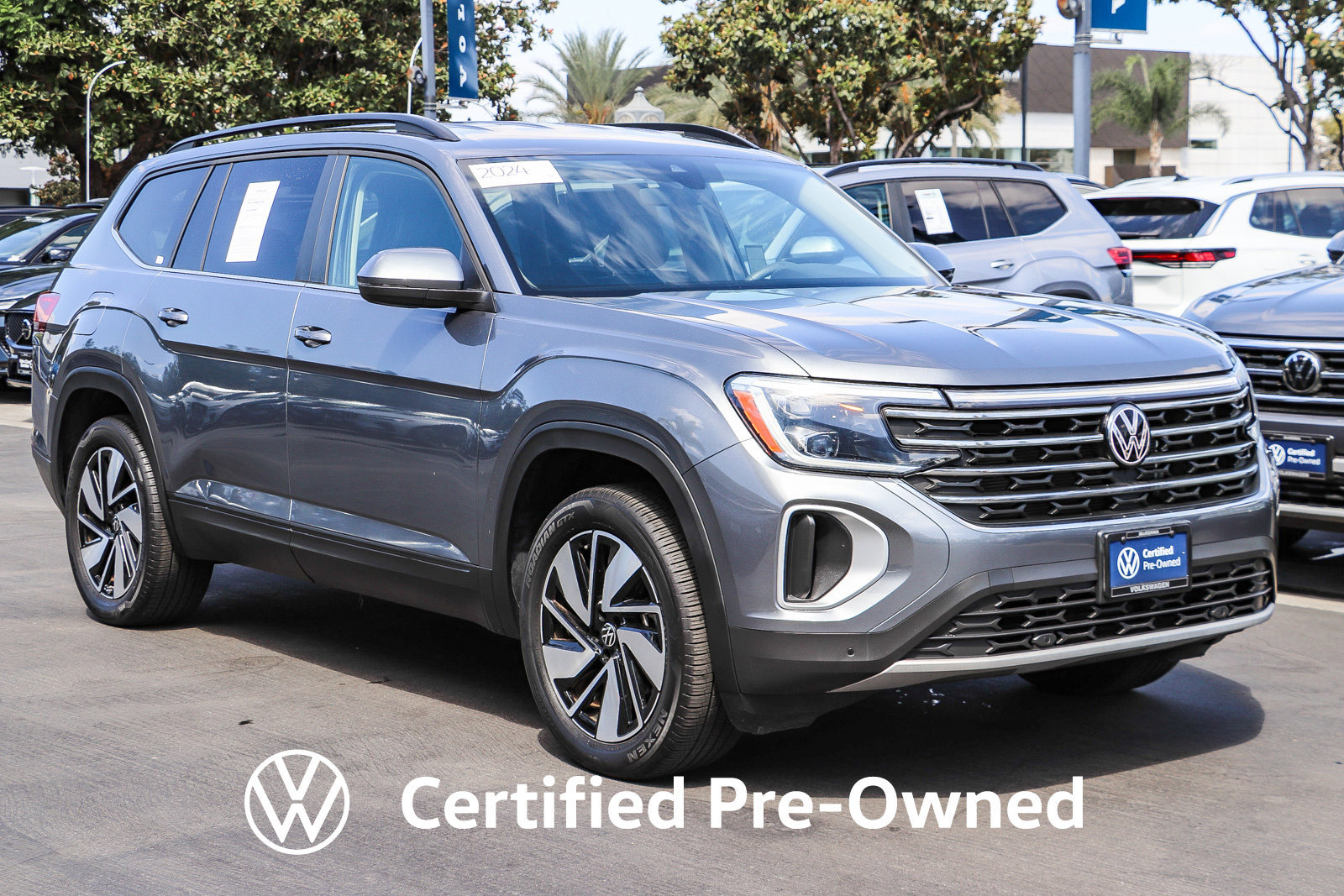 Certified 2024 Volkswagen Atlas SE FWD image 4