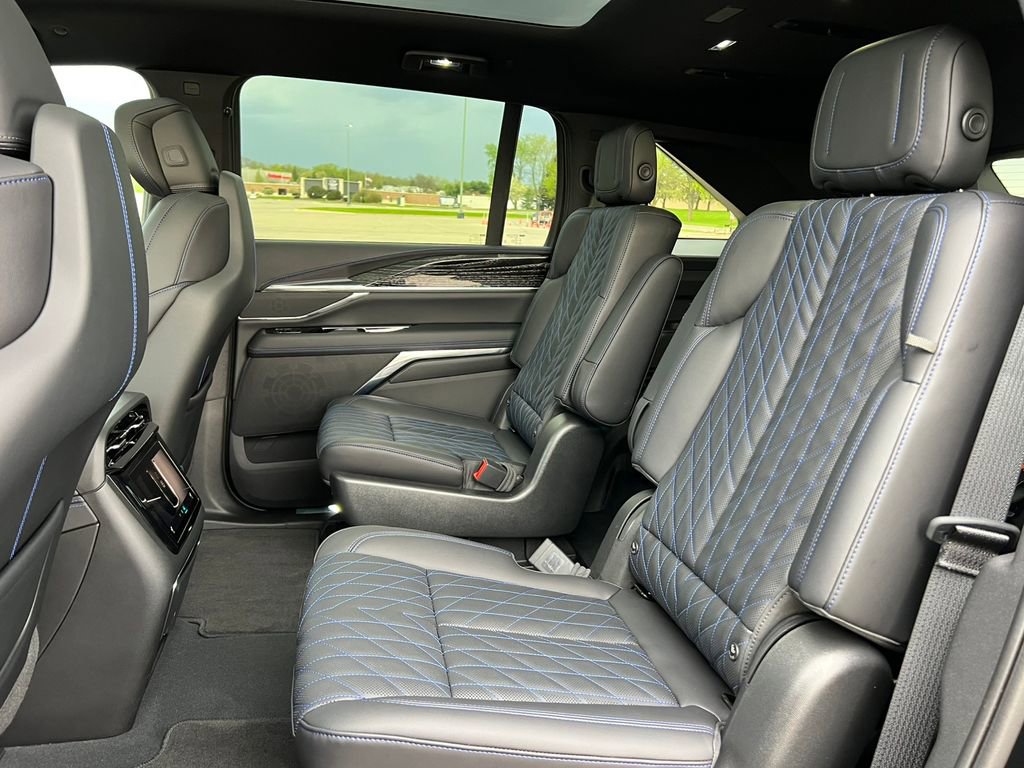 New 2026 Cadillac Escalade IQ Luxury 1 AWD/4WD image 5
