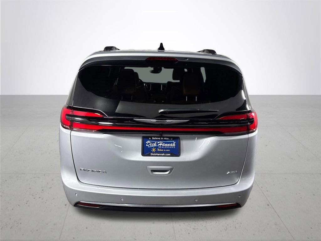 New 2026 Chrysler Pacifica Pinnacle image 7