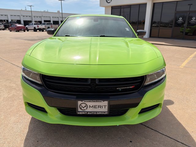 Used 2023 Dodge Charger SXT w/ Blacktop Package image 5