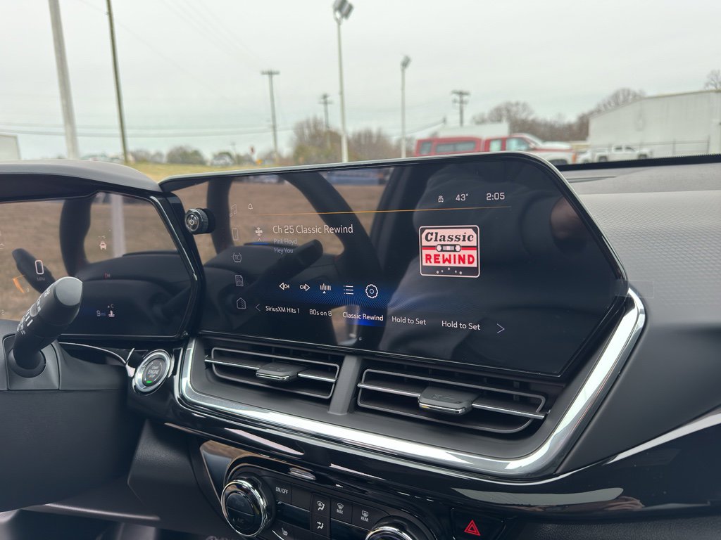 New 2026 Chevrolet Trax RS w/ Sunroof Package image 15