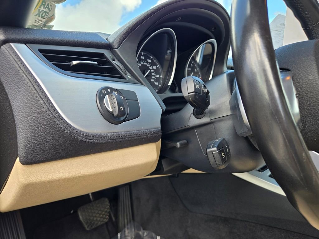 Used 2012 BMW Z4 sDrive35i RWD image 25