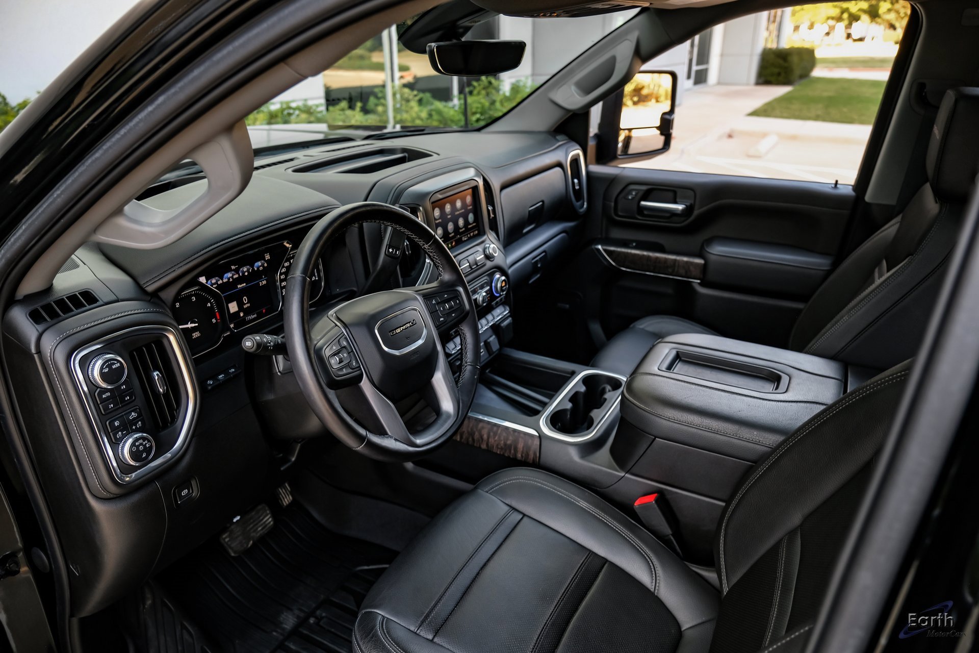 Used 2022 GMC Sierra 3500 Denali w/ Technology Package image 34