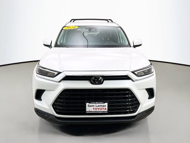 Used 2024 Toyota Grand Highlander XLE image 2