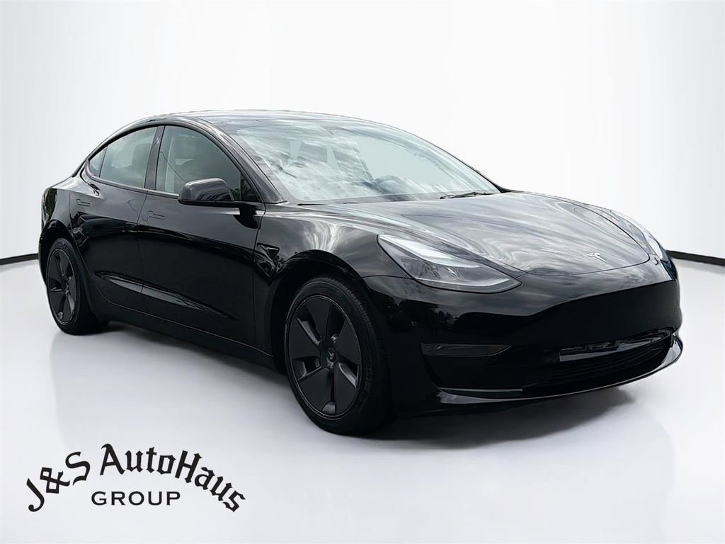 Used 2023 Tesla Model 3 Standard Range RWD image 1