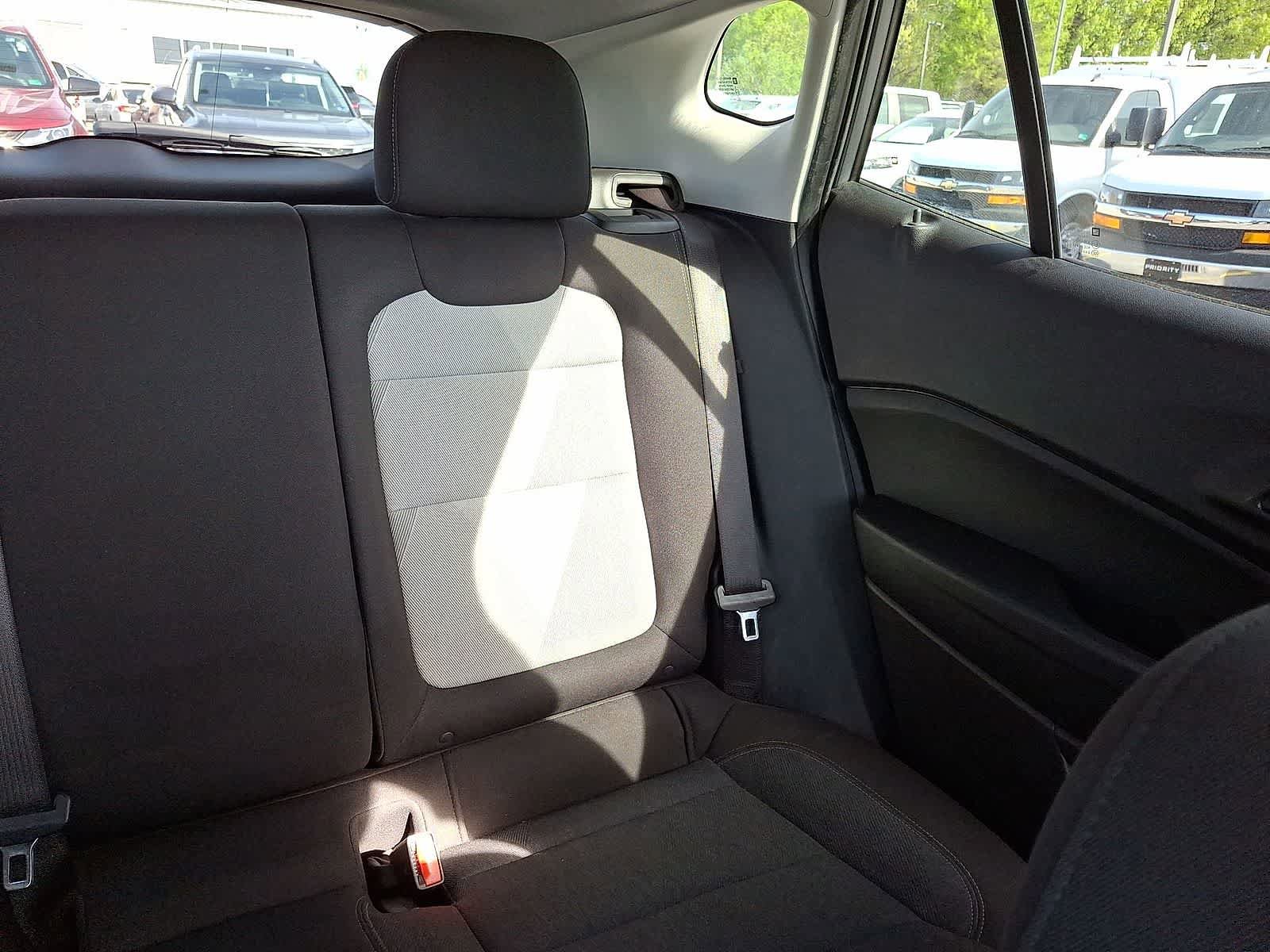 Used 2024 Chevrolet Trax LS w/ Driver Confidence Package FWD image 15