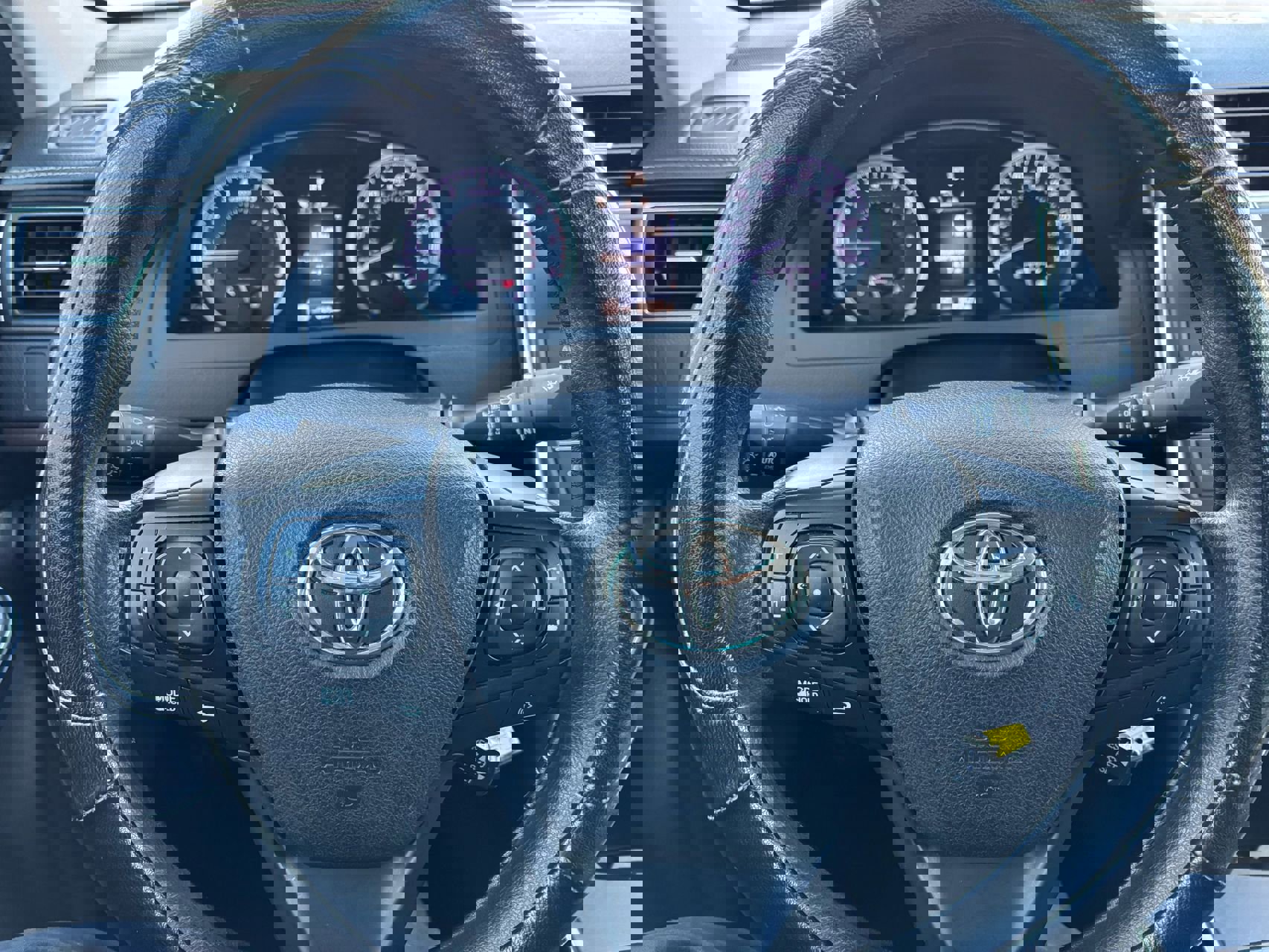 Used 2017 Toyota Camry LE image 24