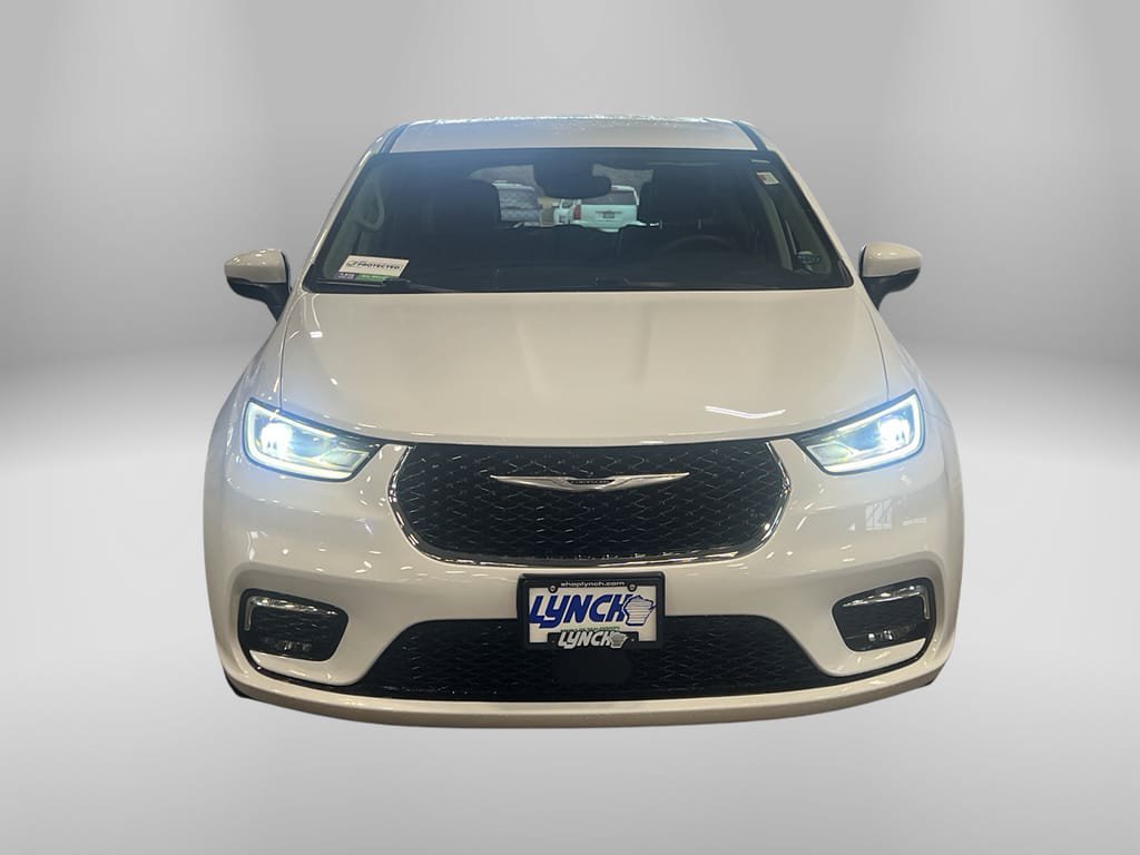 Used 2023 Chrysler Pacifica Touring-L FWD image 7