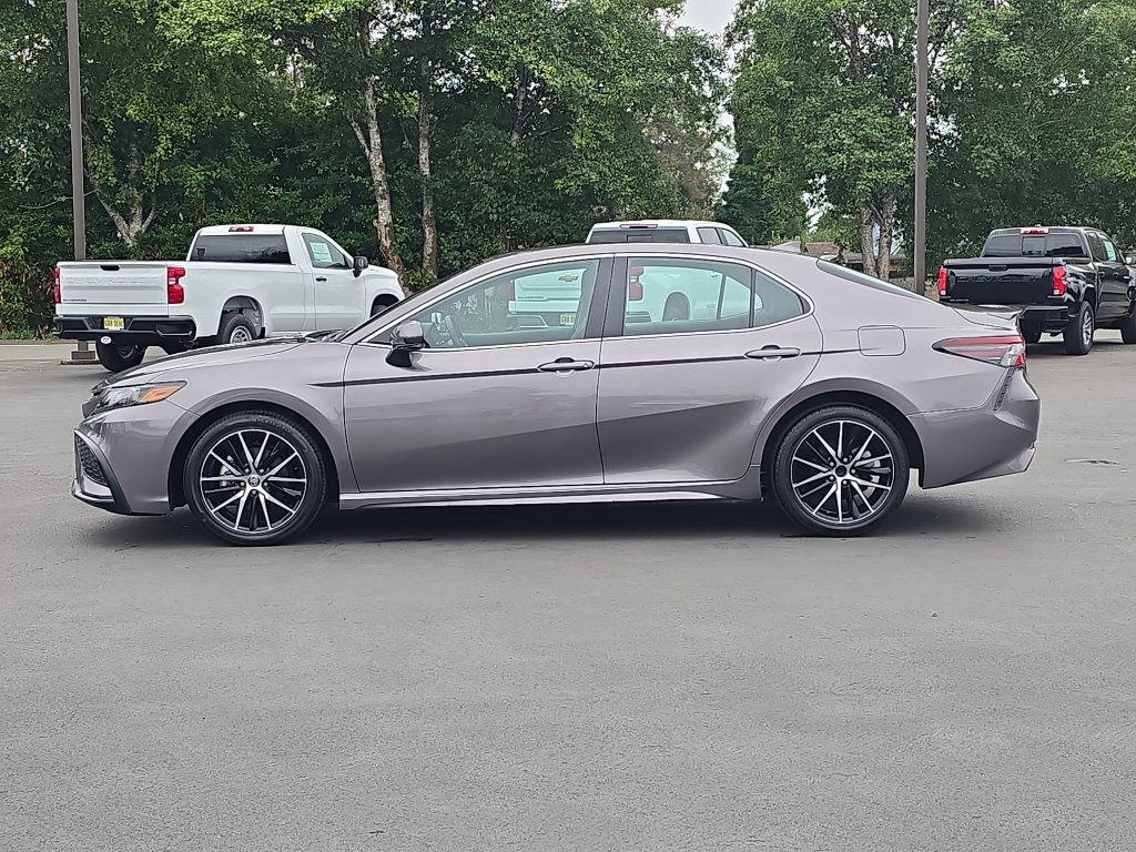 Certified 2024 Toyota Camry SE image 7