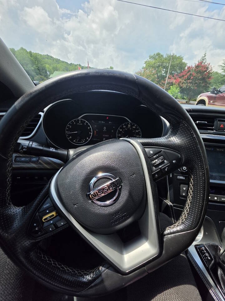 Used 2016 Nissan Maxima Platinum w/ Interior Lighting Package FWD image 15