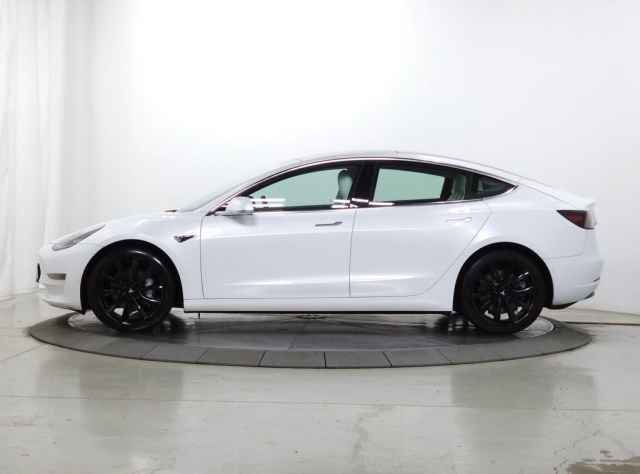 Used 2019 Tesla Model 3 Long Range image 4