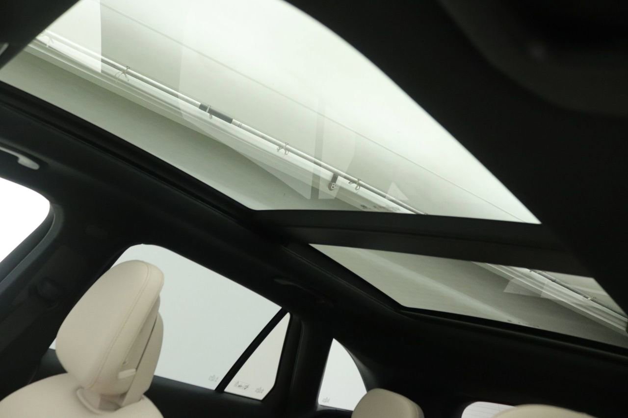 New 2026 Mercedes-Benz GLC 300 image 15