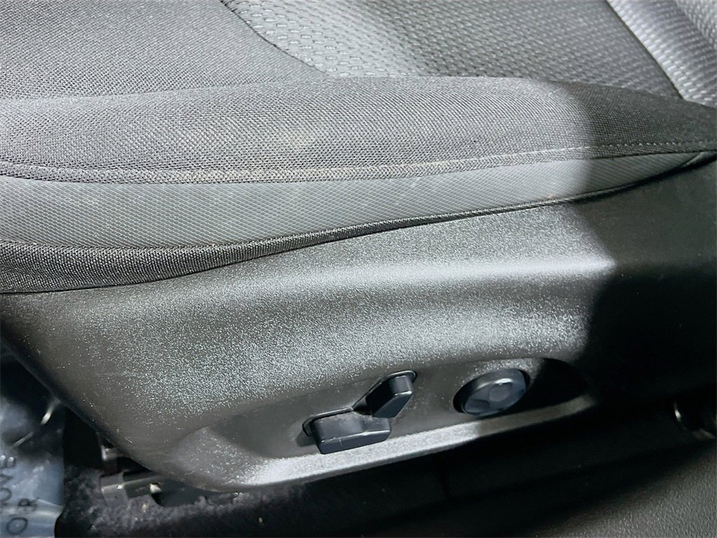 Used 2020 Jeep Renegade Altitude w/ UConnect 8.4 Nav Group image 18