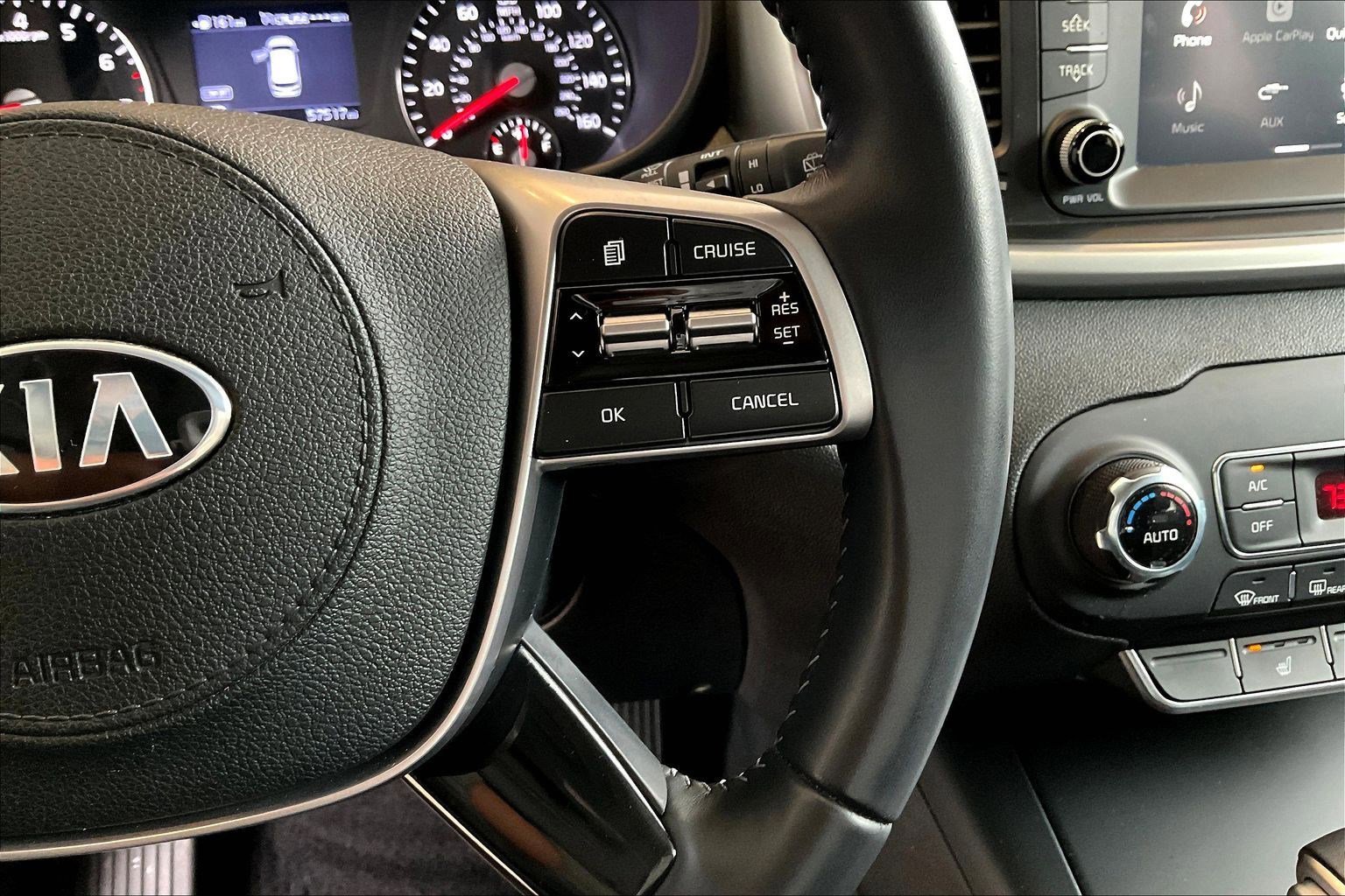 Used 2020 Kia Sorento S image 12