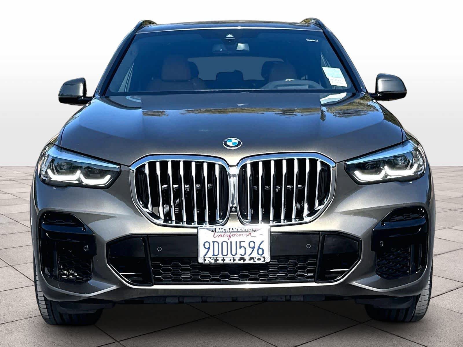 Used 2023 BMW X5 xDrive40i w/ M Sport Package AWD/4WD image 7