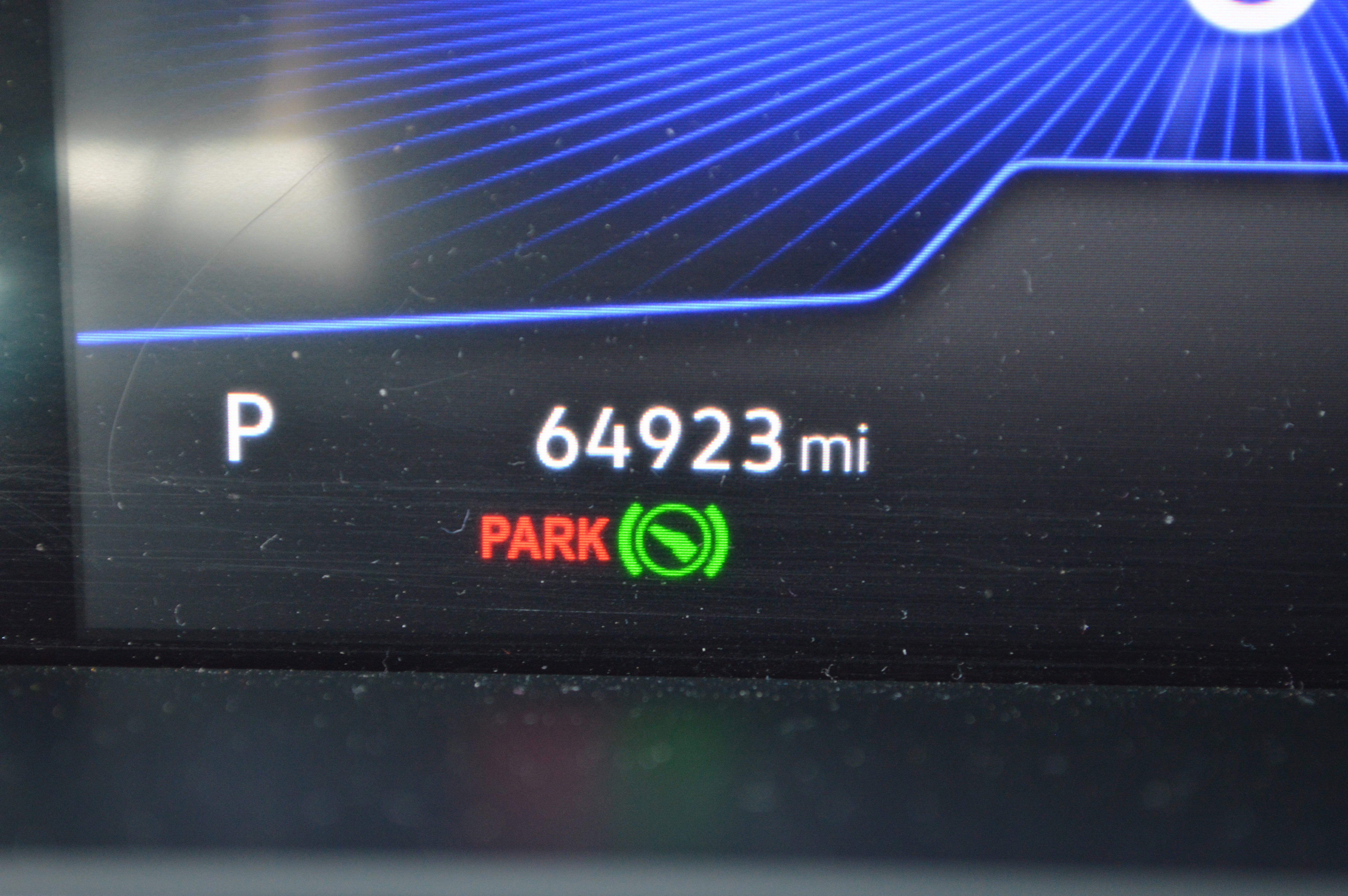 Used 2022 Volkswagen Tiguan SE image 17