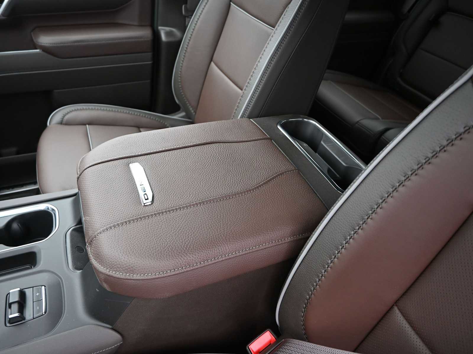 New 2026 GMC Sierra 3500 Denali w/ Denali Reserve Package image 16