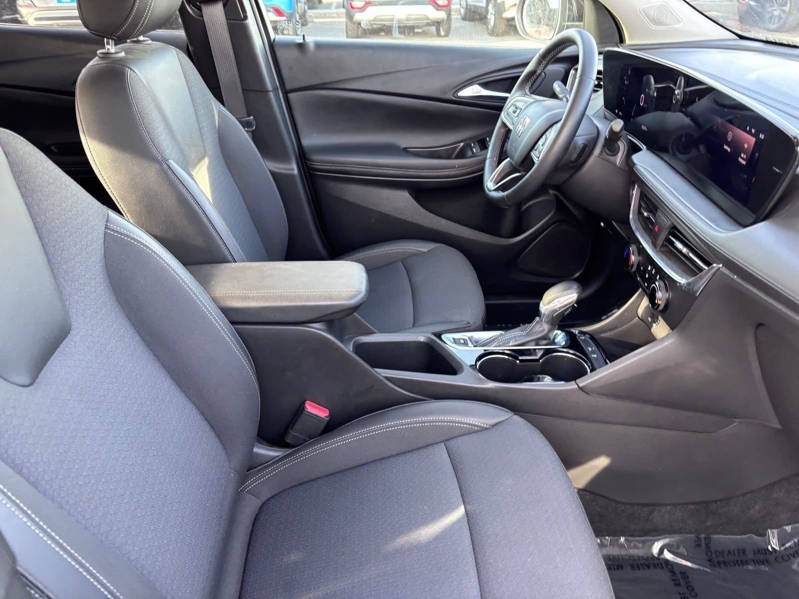 Used 2025 Buick Encore GX Preferred FWD image 14