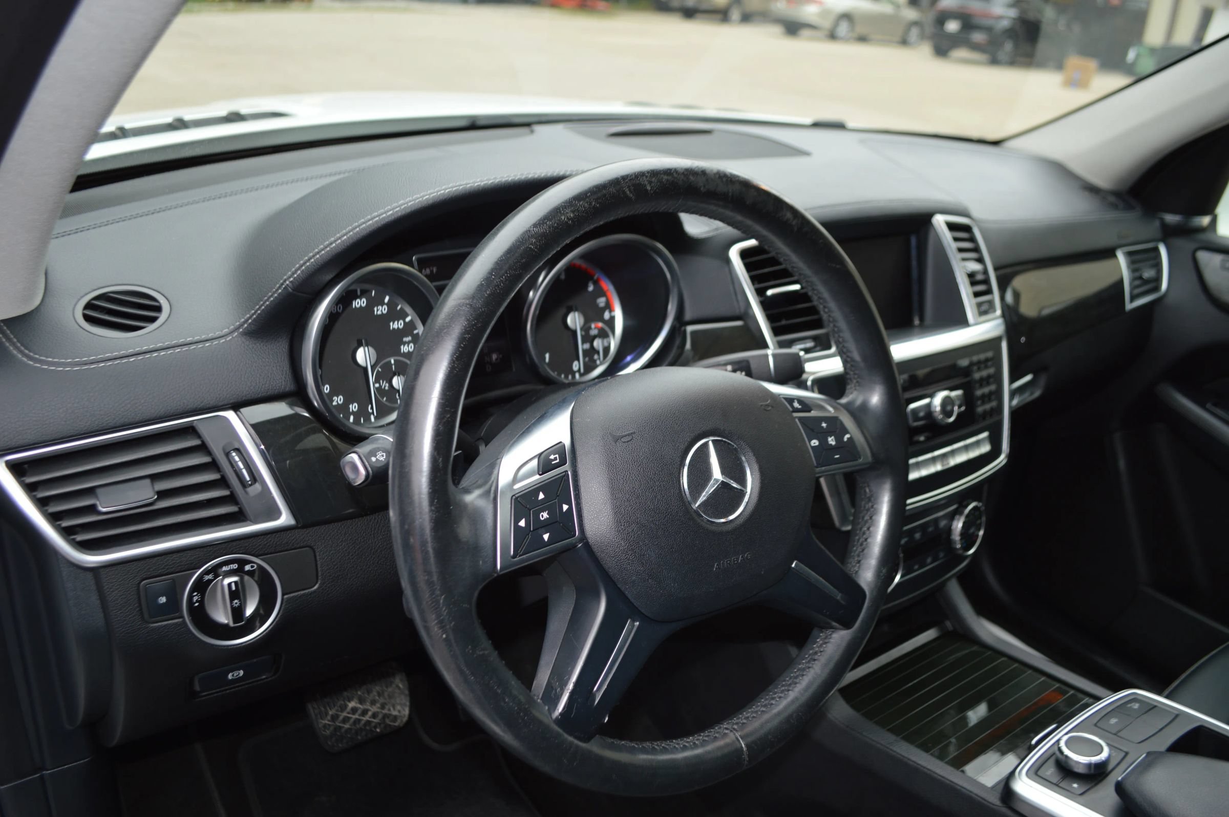 Used 2015 Mercedes-Benz GL 320 BlueTEC 4MATIC image 16