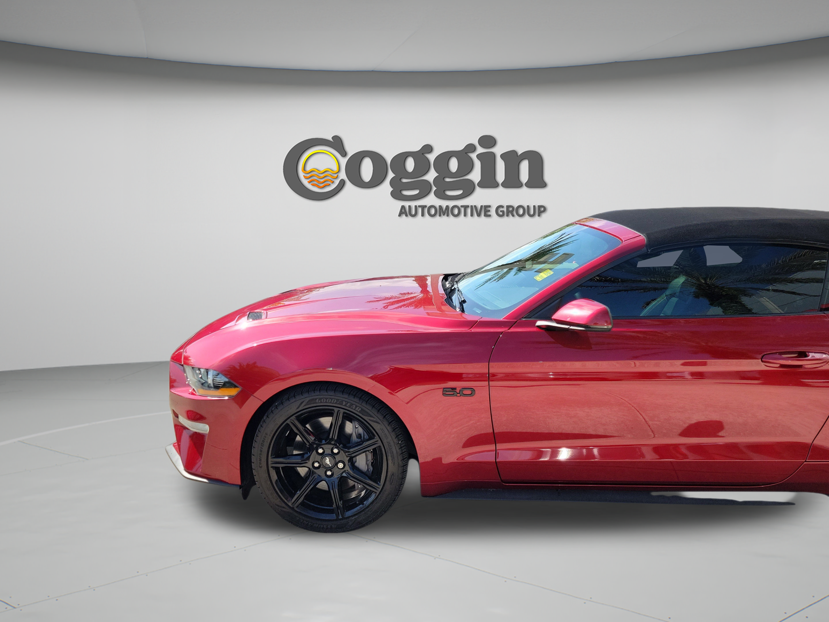 Used 2018 Ford Mustang GT Premium w/ Equipment Group 401A RWD image 32