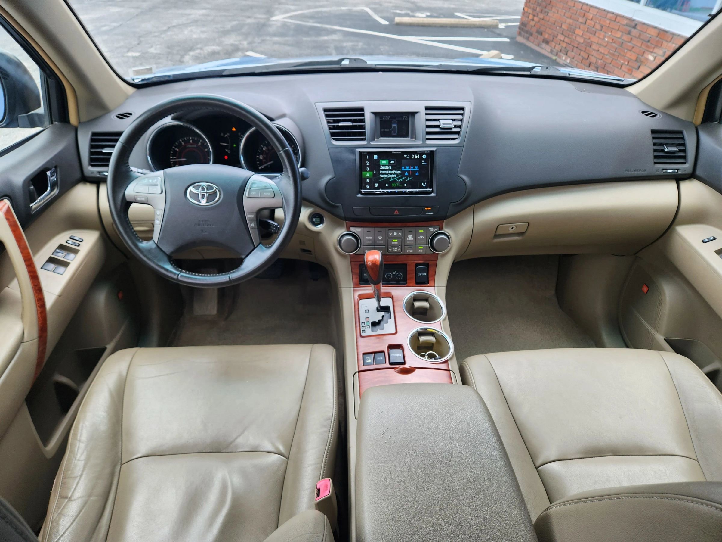 Used 2010 Toyota Highlander Limited image 53