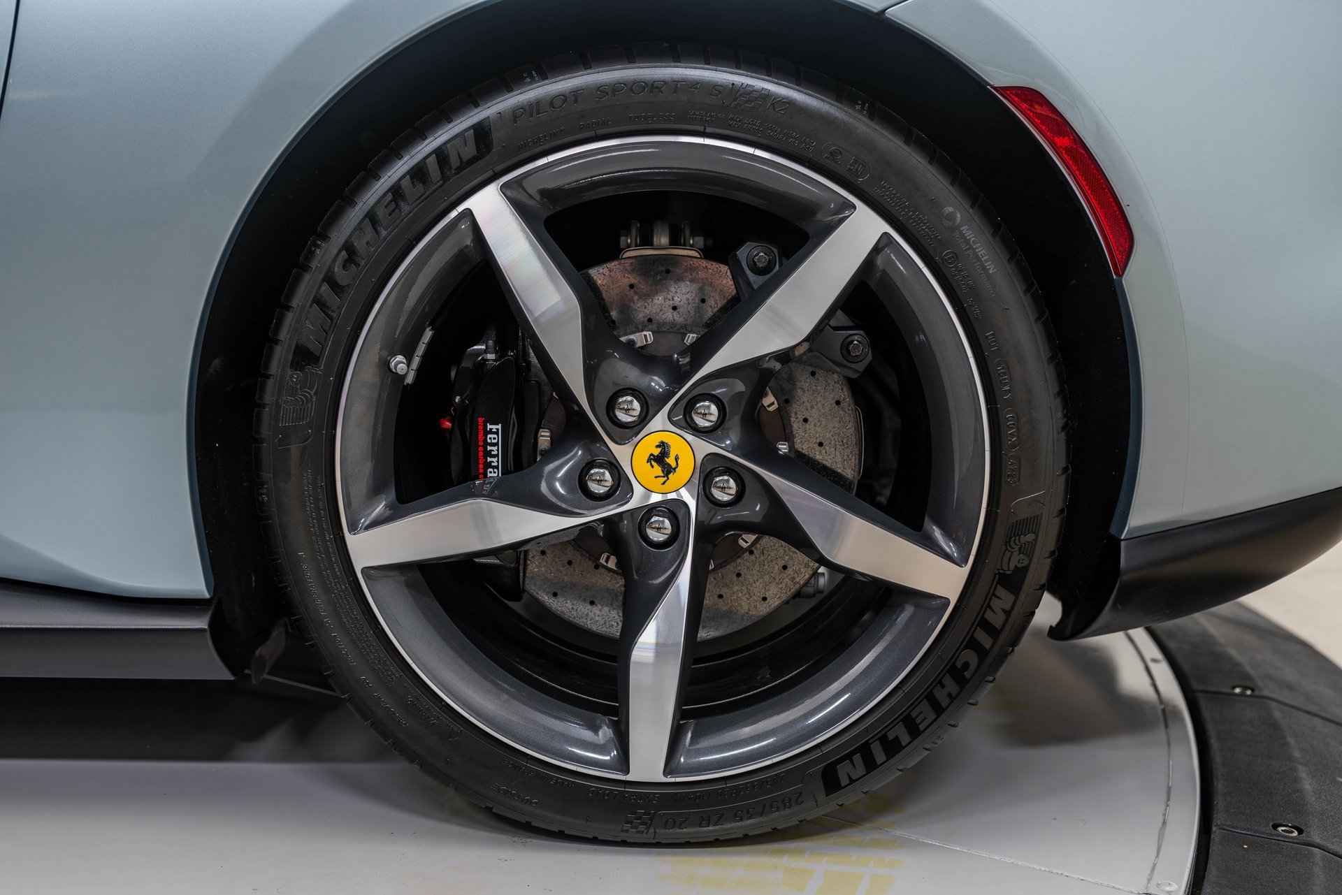 Certified 2022 Ferrari Portofino M image 15