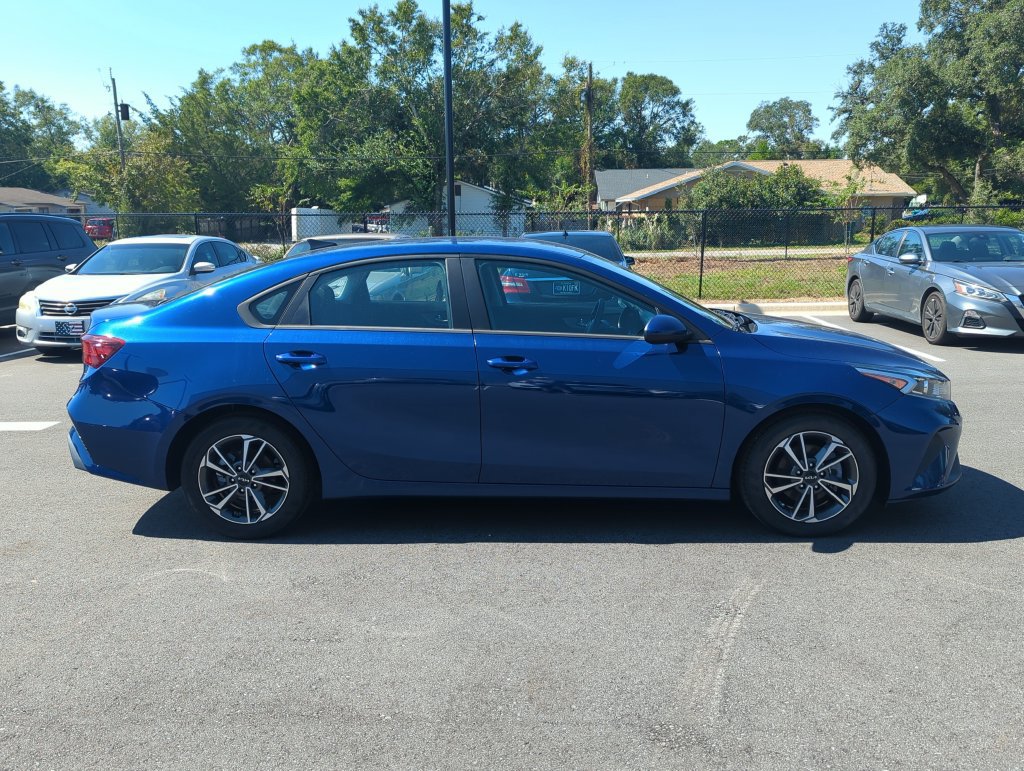 Used 2023 Kia Forte LXS FWD image 8