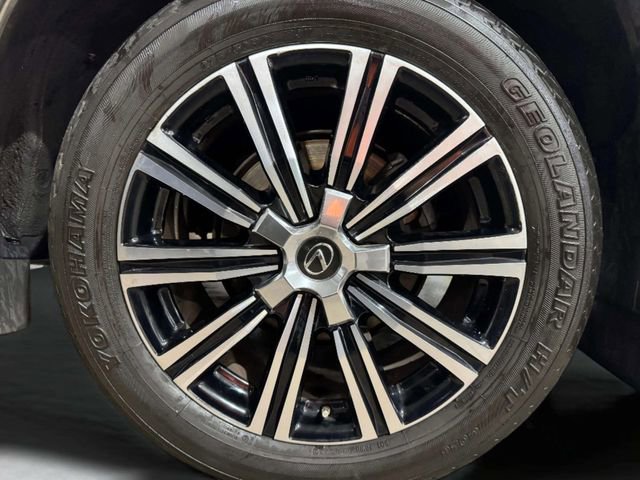 Used 2020 Lexus LX 570 4WD w/ 3rd Row & Luxury Pkg image 31