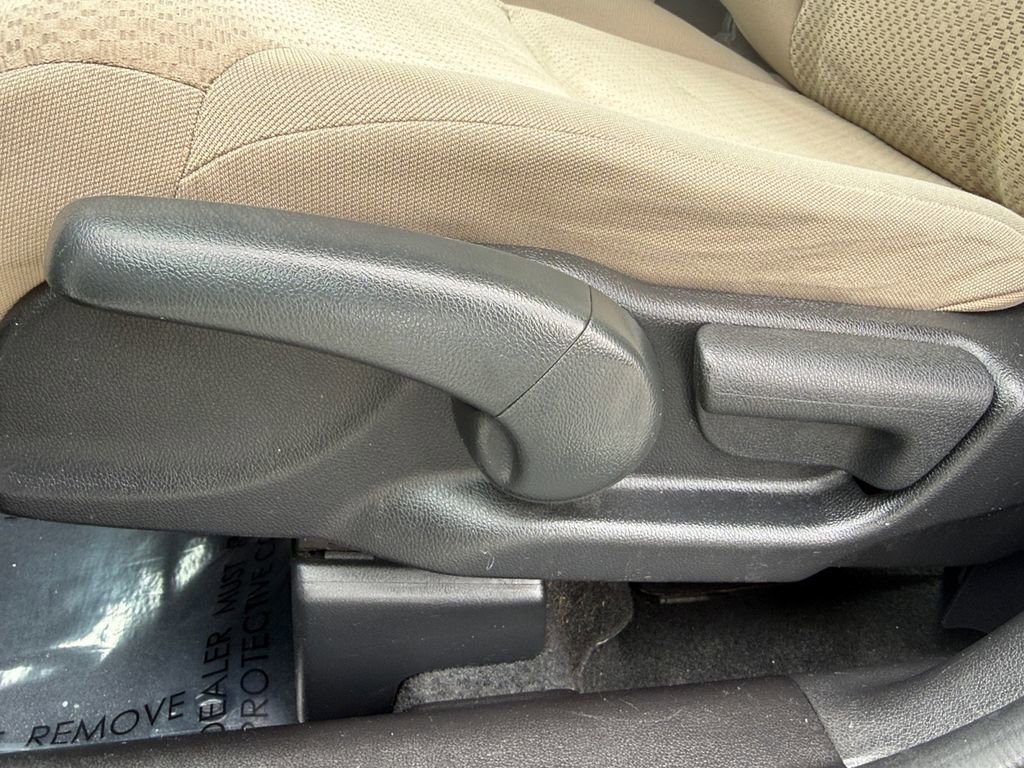 Used 2016 Honda CR-V LX image 10