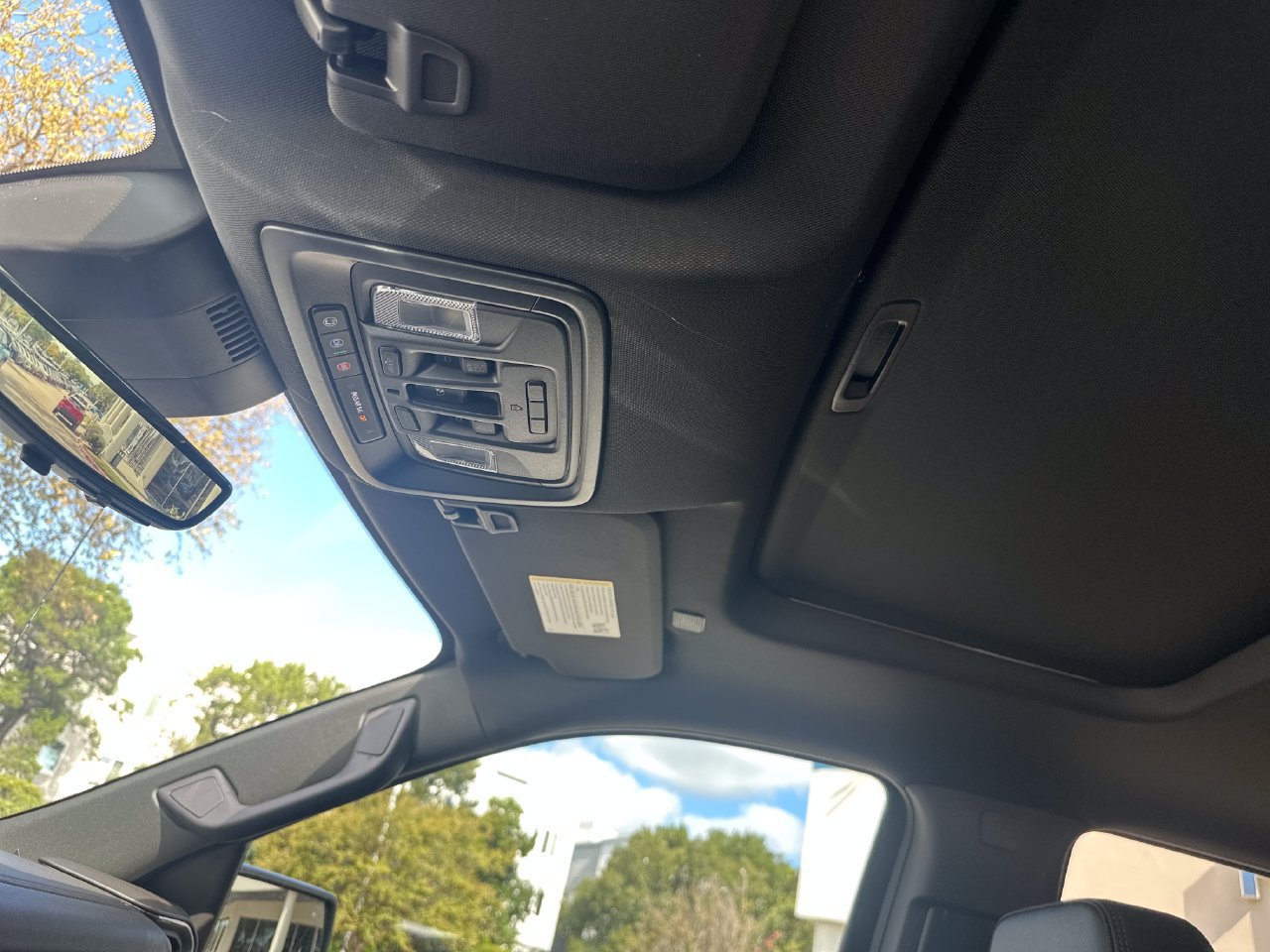 New 2026 Chevrolet Silverado 1500 High Country w/ High Country Premium Package AWD/4WD image 22