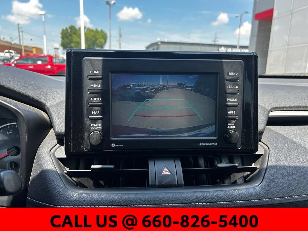 Used 2020 Toyota RAV4 LE FWD image 16