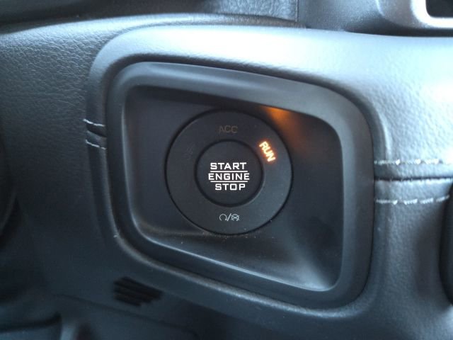 Used 2024 Jeep Wrangler Unlimited Rubicon w/ XTREMEE 35" Tire Package image 15