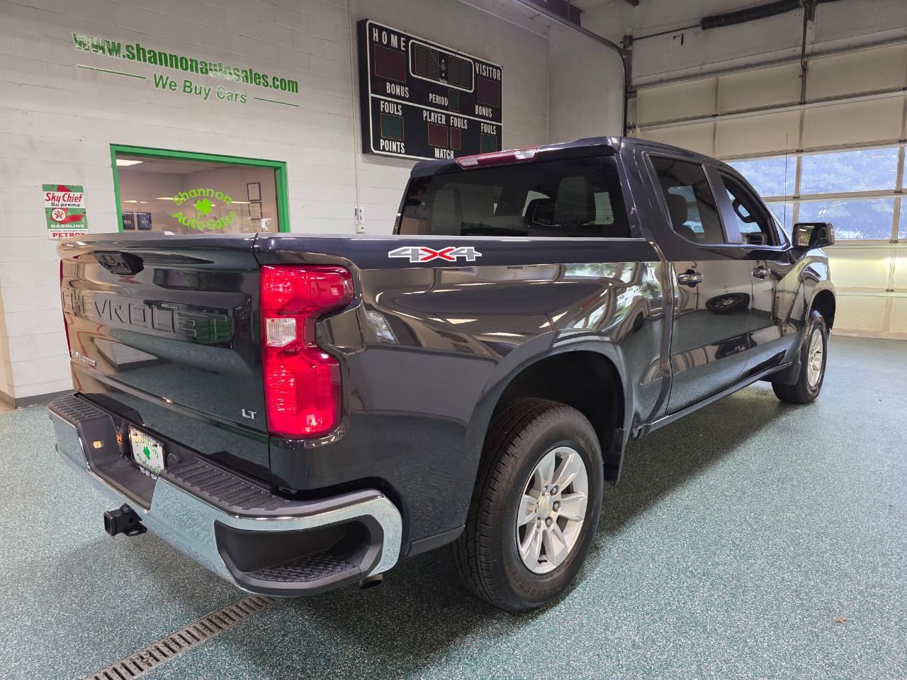 Used 2023 Chevrolet Silverado 1500 LT w/ Protection Package AWD/4WD image 6