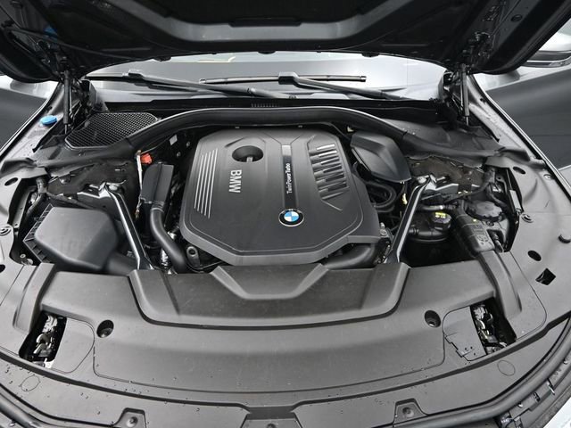 Used 2016 BMW 740i image 25