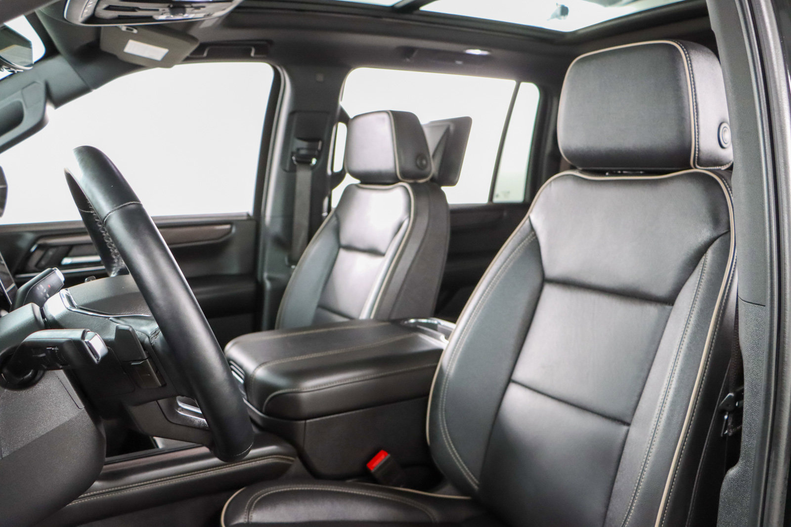 Used 2025 GMC Yukon XL Elevation w/ Elevation Premium Package image 29