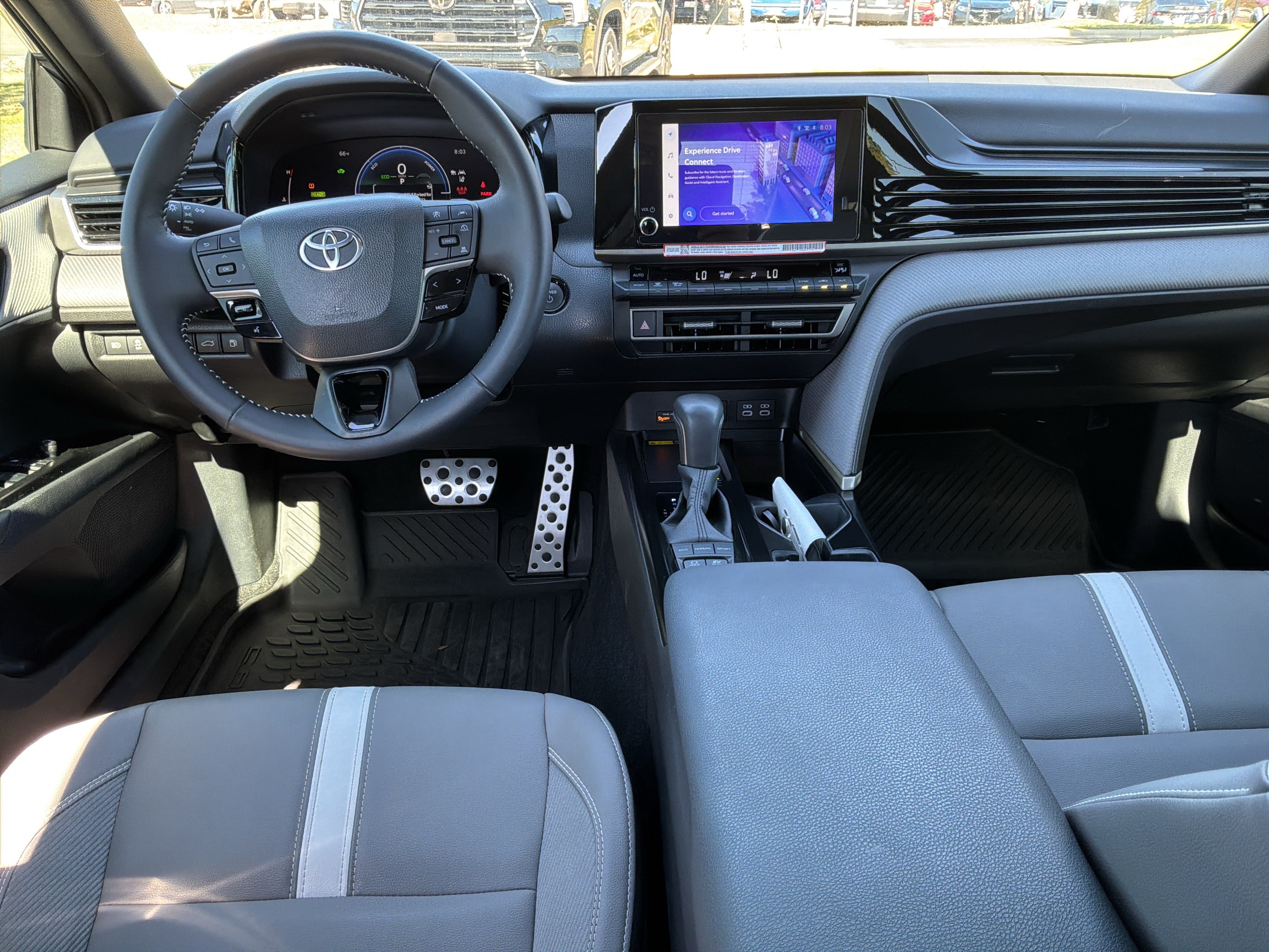 Used 2026 Toyota Camry SE FWD image 28