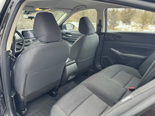 Used 2025 Nissan Altima 2.5 SV image 14